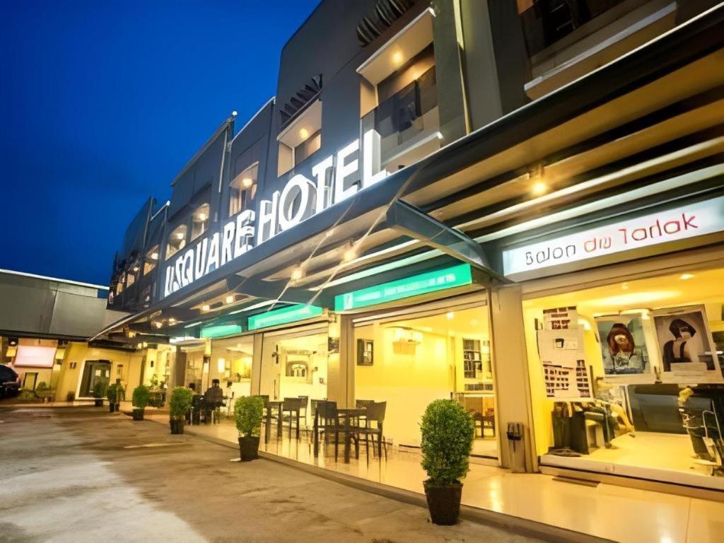 L Square Hotel Tarlac City Екстер'єр фото
