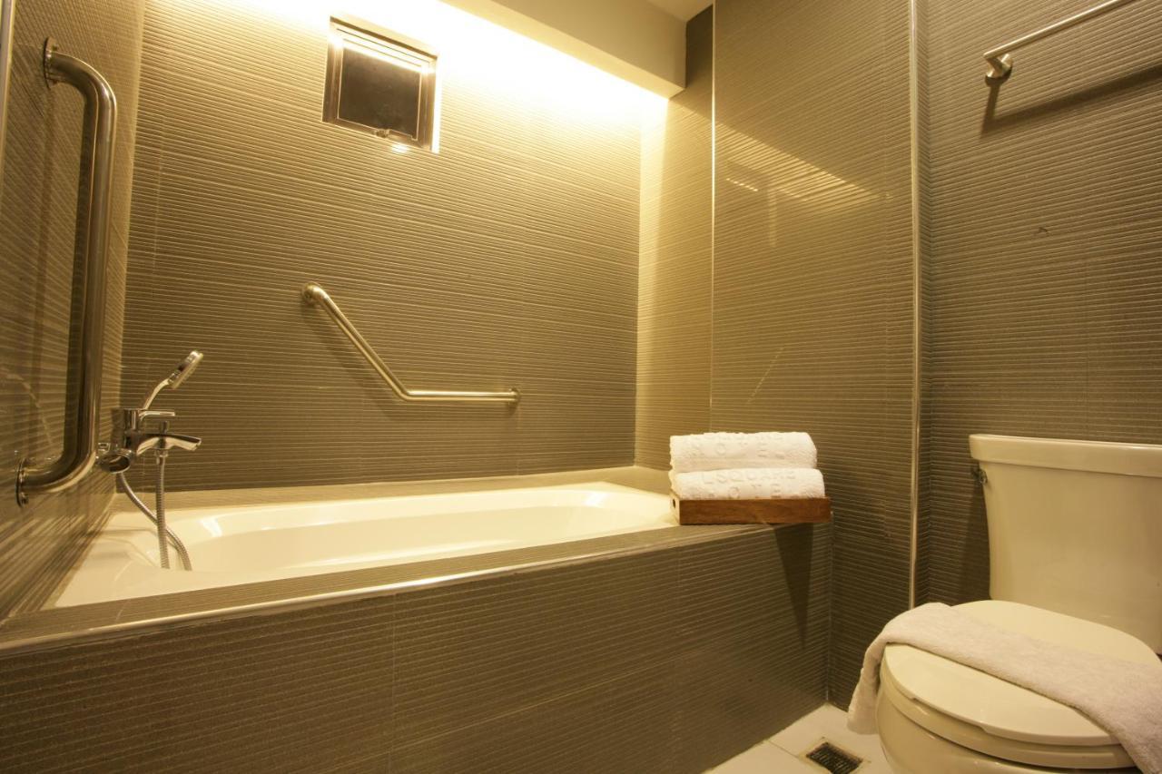 L Square Hotel Tarlac City Екстер'єр фото