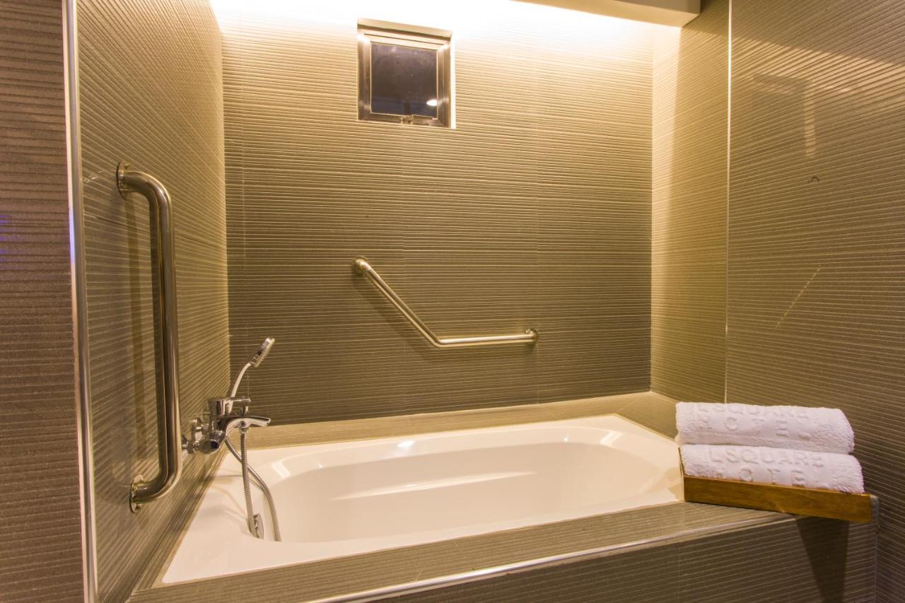 L Square Hotel Tarlac City Екстер'єр фото